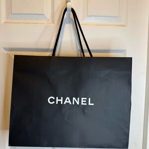 CHANEL BLACK SHOPPING BAG 13“ X 17“ X 6“